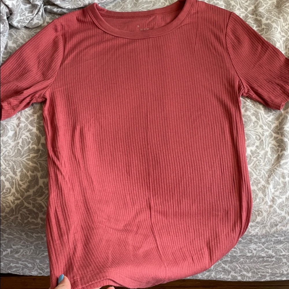Stretchy longer style shirt